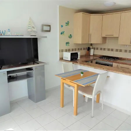 South Facing With Sea View And Free Wifi In Playa Honda Heart Of Americas