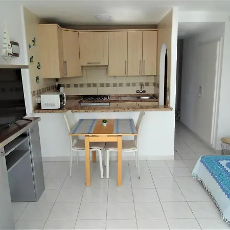 South Facing With Sea View And Free Wifi In Playa Honda Heart Of Americas Apartamento Playa de las Americas (Tenerife)